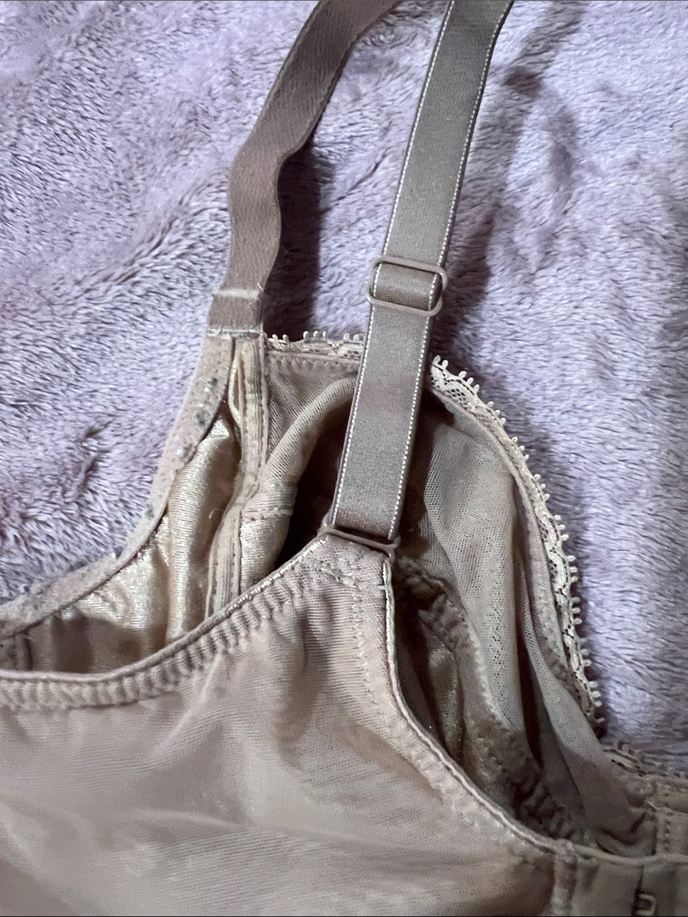 Everyday Comfort Underwire Bra in Beige - Picture 7 of 9
